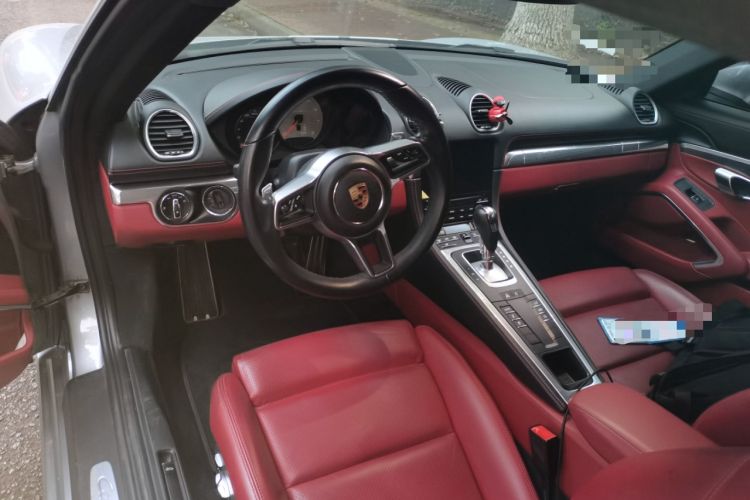 Used Porsche 718 2020 Cayman S 2.5T Center Console