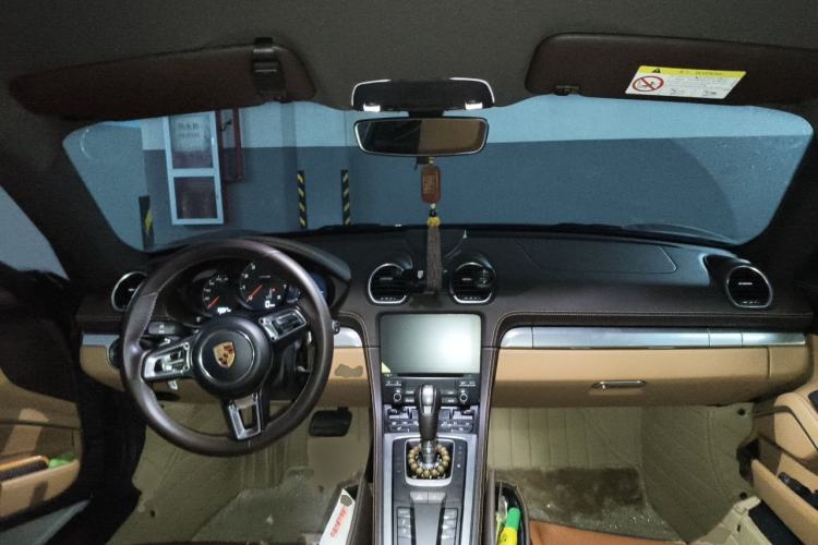 Used Porsche 718 2020 Cayman 2.0T Center Console