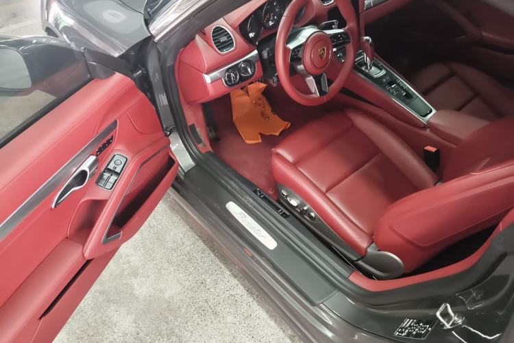 Used Porsche 718 2020 Boxster 2.0T Driver Seat