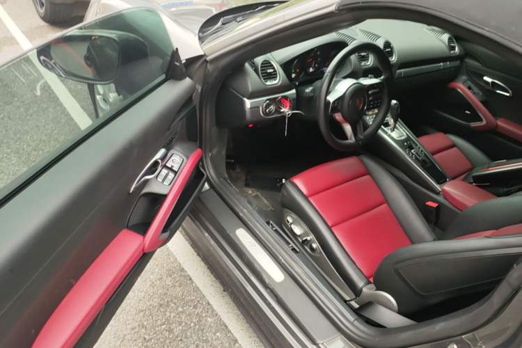 Used Porsche 718 2020 Boxster 2.0T Driver Seat