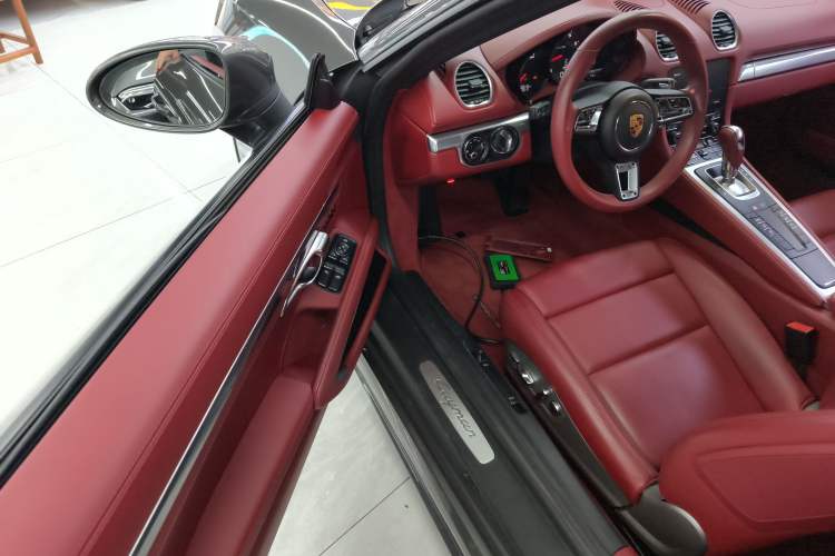 Used Porsche 718 2020 Cayman 2.0T Driver Seat