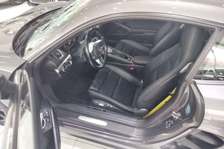 Used Porsche 718 2020 Cayman 2.0T Driver Seat