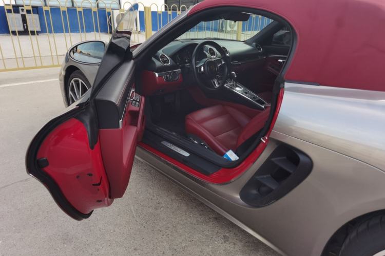 Used Porsche 718 2020 Boxster 2.0T Driver Seat