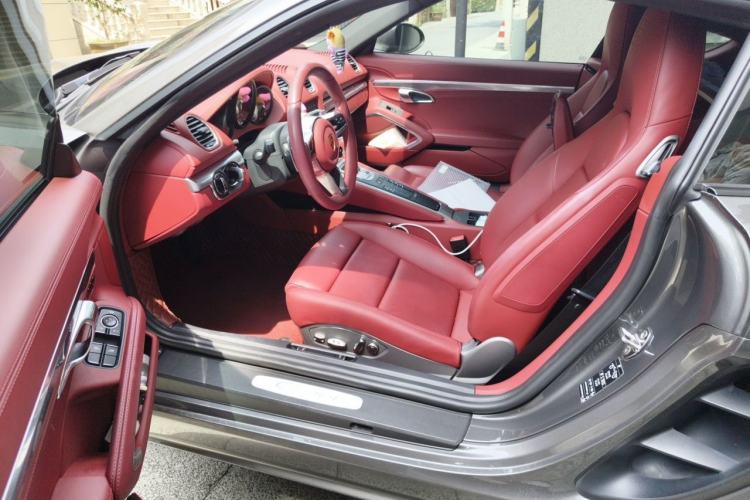 Used Porsche 718 2020 Cayman 2.0T Driver Seat