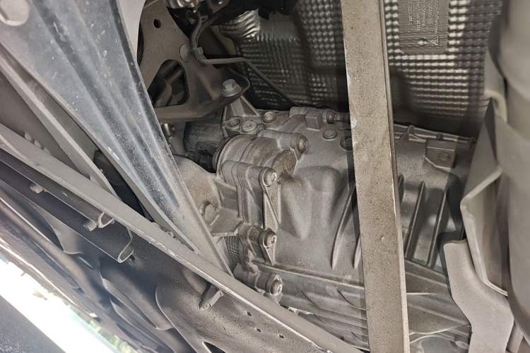 Used Porsche 718 2020 Cayman 2.0T Engine Bay