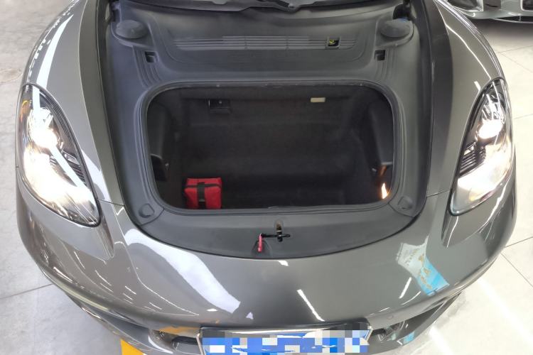 Used Porsche 718 2020 Cayman 2.0T Engine Bay