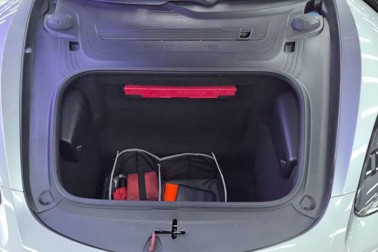 Used Porsche 718 2020 Boxster 2.0T Engine Bay