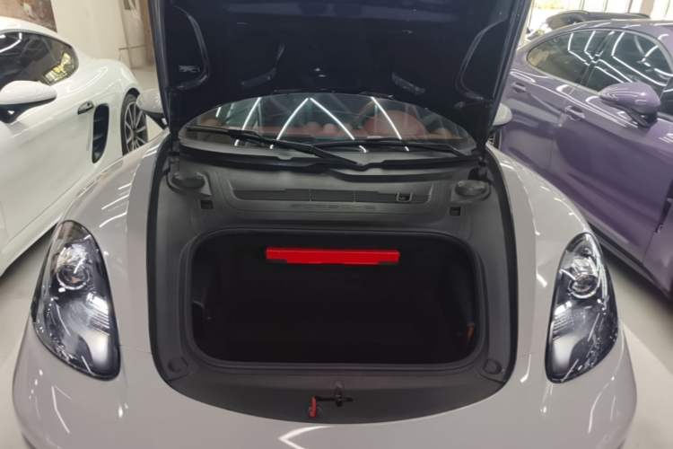 Used Porsche 718 2020 Boxster 2.0T Engine Bay