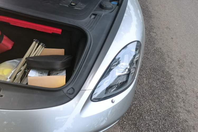 Used Porsche 718 2020 Cayman S 2.5T Engine Bay Left