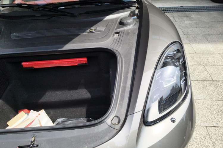 Used Porsche 718 2020 Cayman 2.0T Engine Bay Left