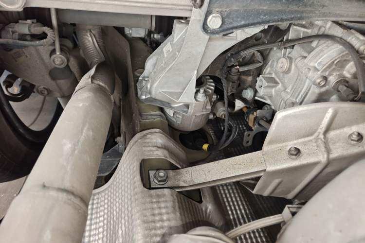 Used Porsche 718 2020 Cayman 2.0T Engine Bay Right