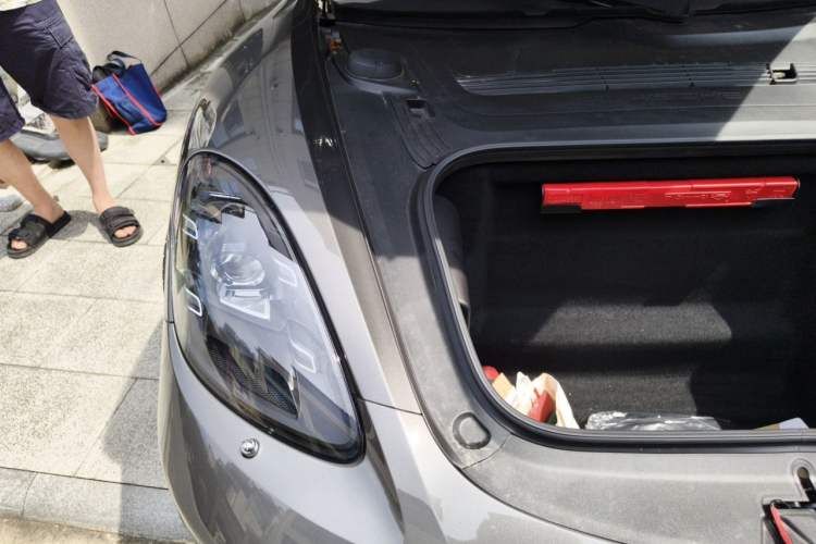 Used Porsche 718 2020 Cayman 2.0T Engine Bay Right