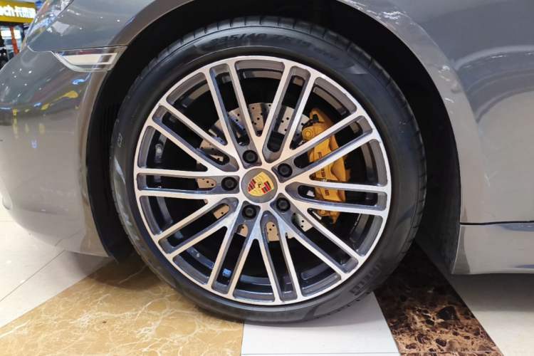 Used Porsche 718 2020 Cayman 2.0T Exterior 4