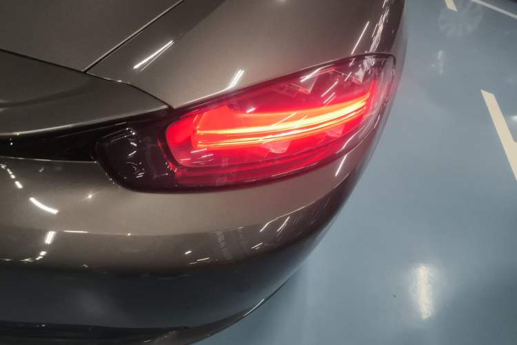 Used Porsche 718 2020 Boxster 2.0T Exterior 6
