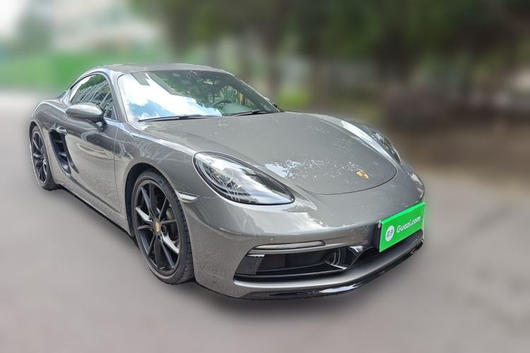 Used Porsche 718 2020 Cayman 2.0T Front Right 45 Deg