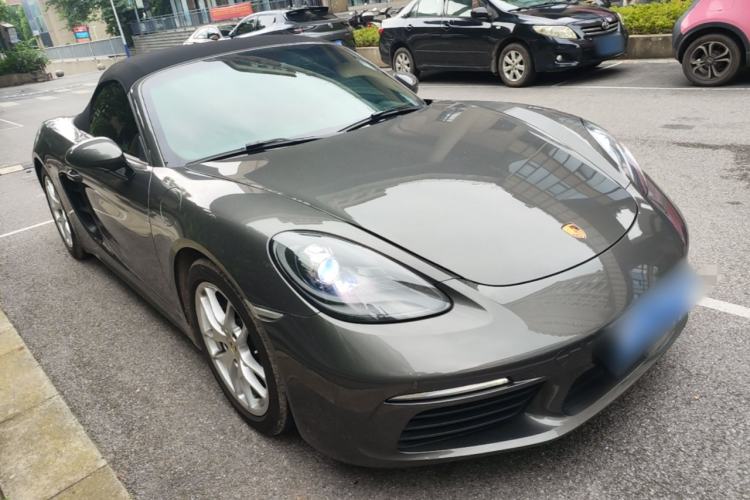 Used Porsche 718 2020 Boxster 2.0T Front Right 45 Deg