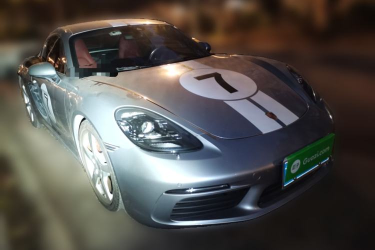 Used Porsche 718 2020 Cayman S 2.5T Front Right 45 Deg