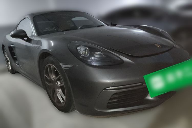Used Porsche 718 2020 Cayman 2.0T Front Right 45 Deg