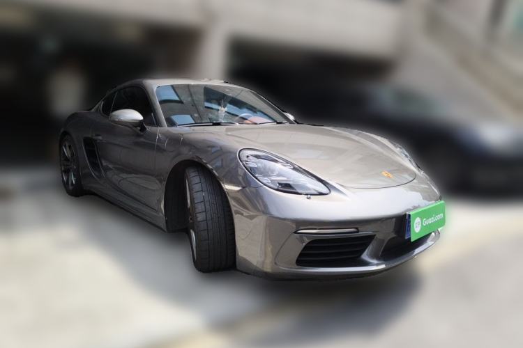 Used Porsche 718 2020 Cayman 2.0T Front Right 45 Deg