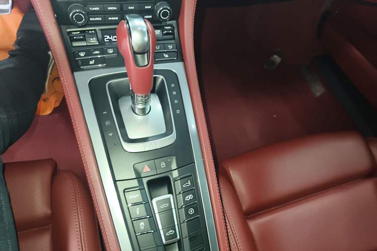 Used Porsche 718 2020 Boxster 2.0T Gear Lever