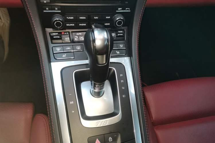 Used Porsche 718 2020 Cayman S 2.5T Gear Lever