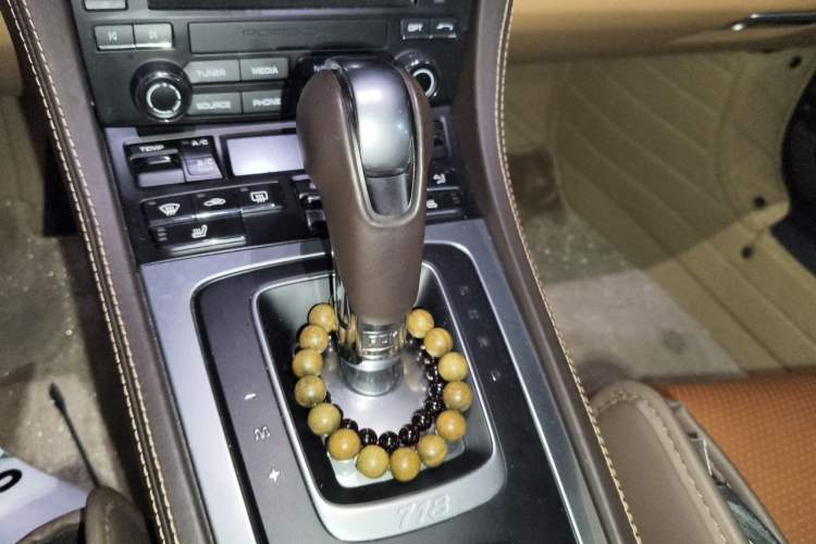 Used Porsche 718 2020 Cayman 2.0T Gear Lever