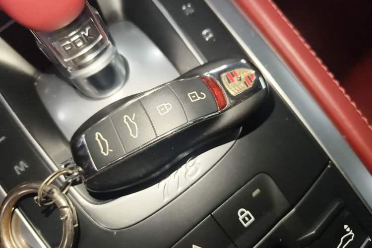 Used Porsche 718 2020 Boxster 2.0T Interior 1