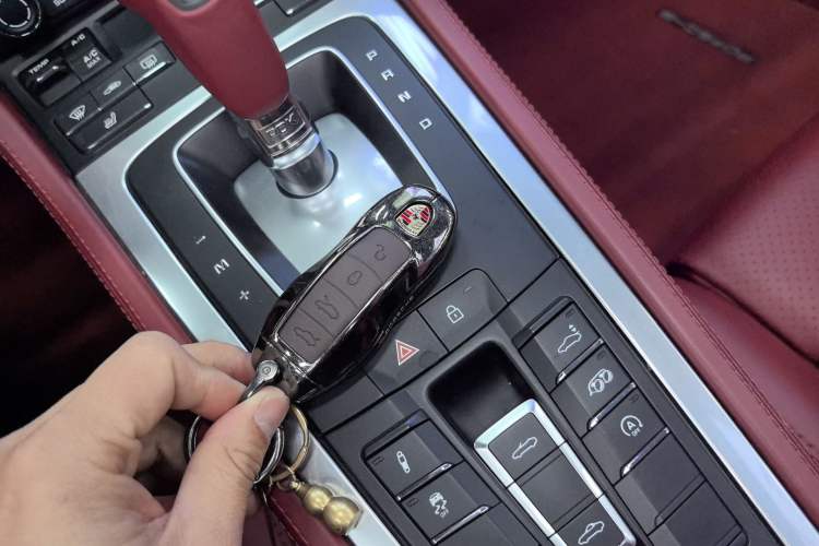 Used Porsche 718 2020 Boxster 2.0T Interior 1