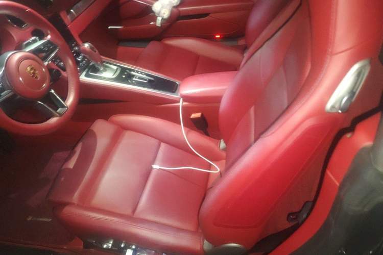 Used Porsche 718 2020 Boxster 2.0T Left Front Seat