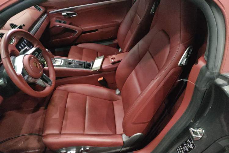 Used Porsche 718 2020 Boxster 2.0T Left Front Seat