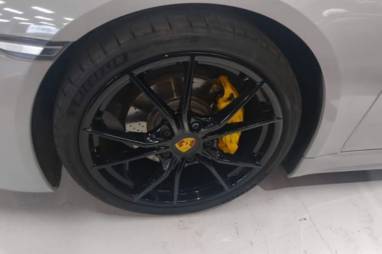 Used Porsche 718 2020 Boxster 2.0T Left Front Wheel Hub