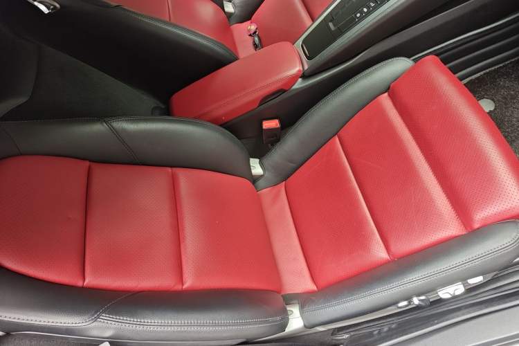 Used Porsche 718 2020 Cayman 2.0T Left Rear Seat