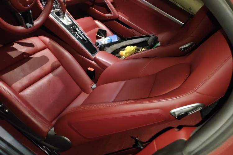 Used Porsche 718 2020 Boxster 2.0T Left Rear Seat