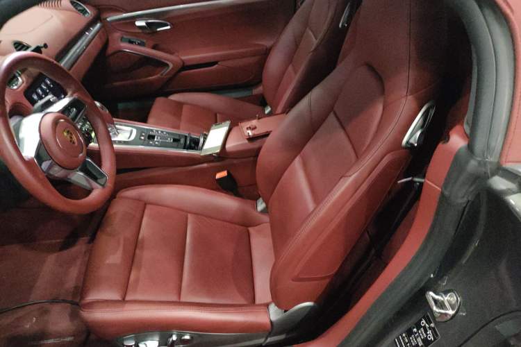 Used Porsche 718 2020 Boxster 2.0T Left Rear Seat