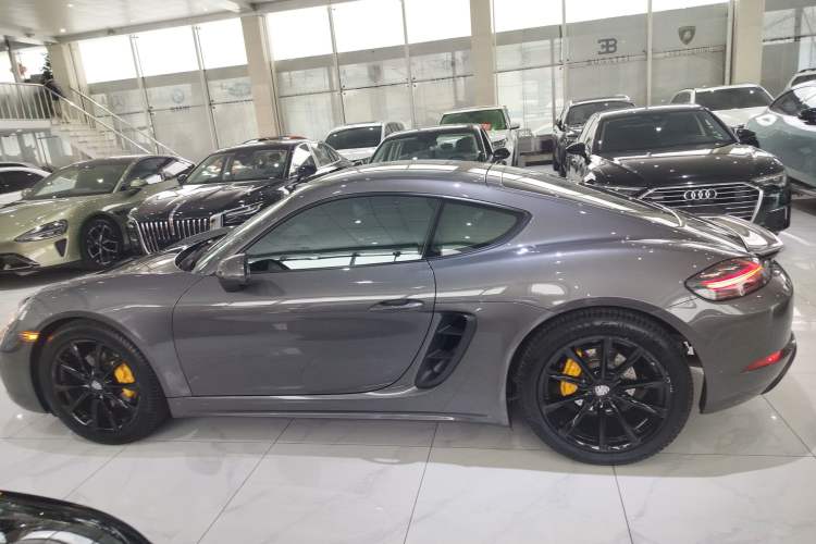 Used Porsche 718 2020 Cayman 2.0T Left Side