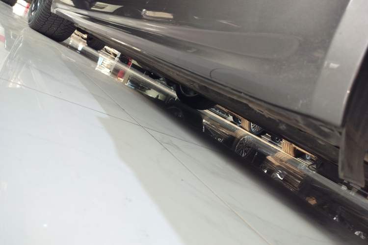 Used Porsche 718 2020 Cayman 2.0T Left Side Sill