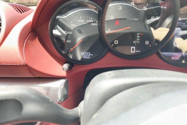 Used Porsche 718 2020 Cayman 2.0T Odometer Close Up
