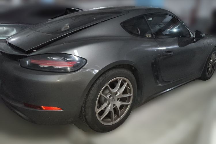 Used Porsche 718 2020 Cayman 2.0T Rear Right 45 Deg
