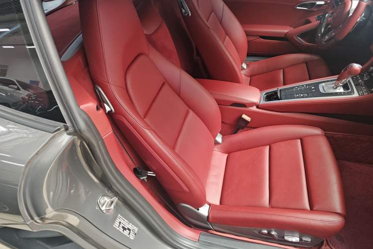 Used Porsche 718 2020 Cayman 2.0T Right Front Seat