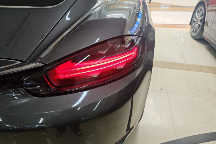 Used Porsche 718 2020 Cayman 2.0T Right Rear Taillight
