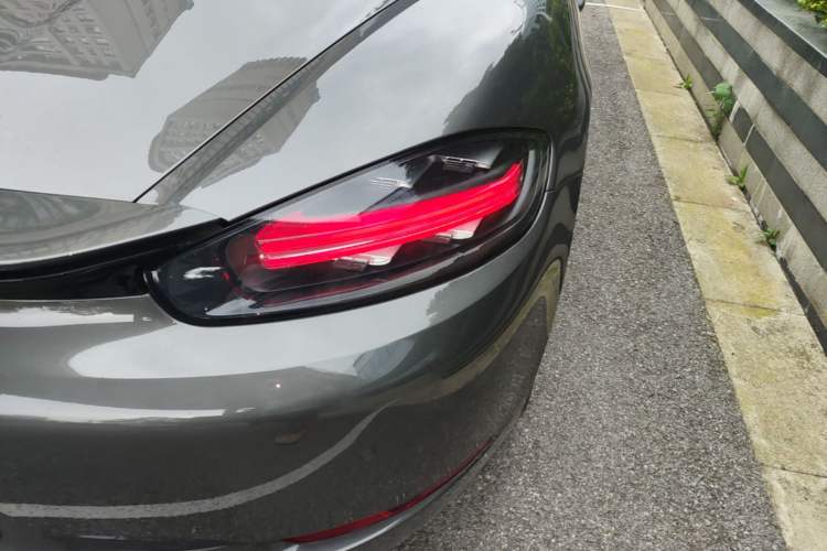Used Porsche 718 2020 Boxster 2.0T Right Rear Taillight