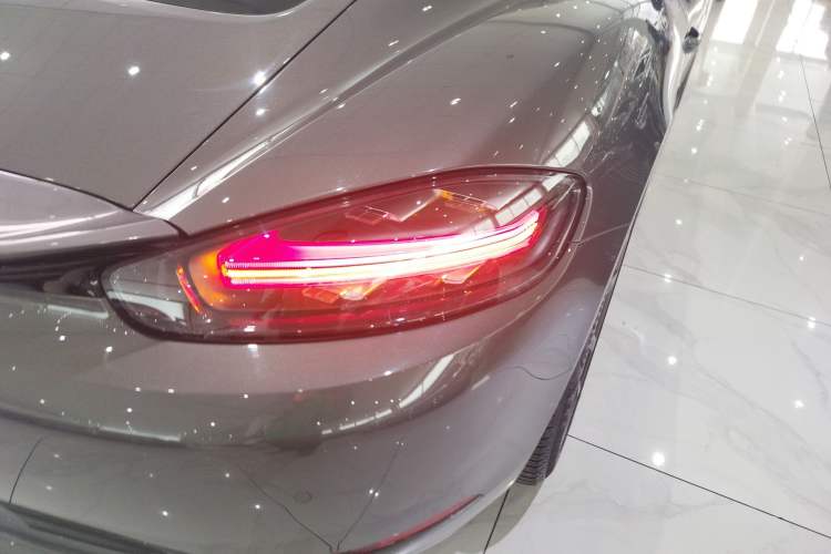 Used Porsche 718 2020 Cayman 2.0T Right Rear Taillight