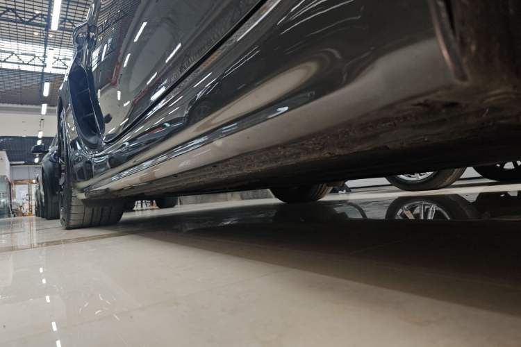 Used Porsche 718 2020 Cayman 2.0T Right Side Sill
