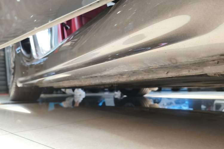Used Porsche 718 2020 Cayman 2.0T Right Side Sill