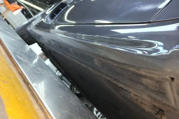 Used Porsche 718 2020 Cayman 2.0T Right Side Sill