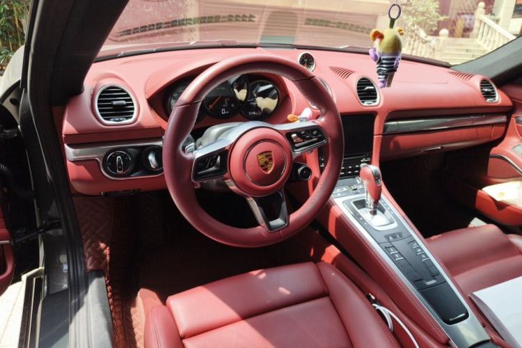 Used Porsche 718 2020 Cayman 2.0T Steering Wheel