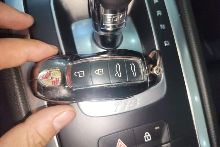 Used Porsche 718 2020 Cayman 2.0T Vehicle Key