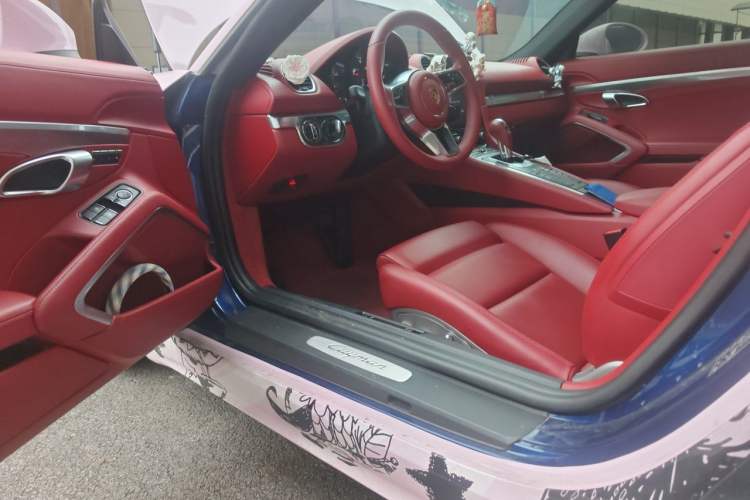 Used Porsche 718 2020 Cayman 2.0T Driver Seat