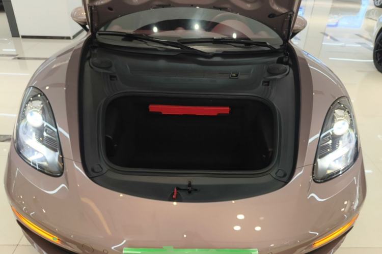 Used Porsche 718 2020 Cayman 2.0T Engine Bay