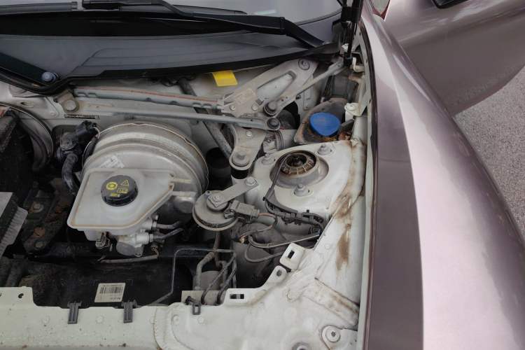 Used Porsche 718 2020 Boxster 2.0T Engine Bay Left
